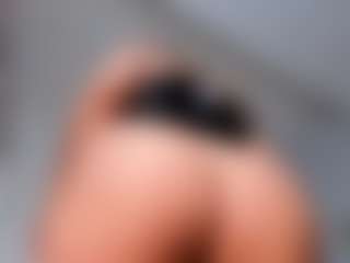 Vaiiolett-t's Live Sex Cam Show