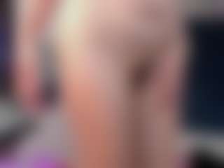 Valery-More's Live Sex Cam Show