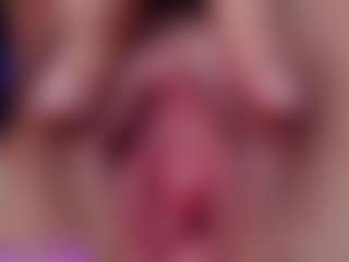 Live cam show with Valery-More - Double Penetration on Hubzter Live