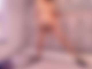 Live cam show with Valery-More - Double Penetration on Camsoda