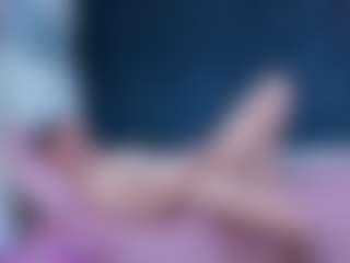 Live cam show with Valery-More - Tease on UwU Esports