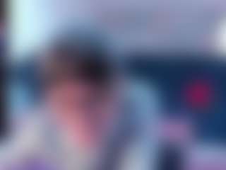 Live cam show with Valery-More - Fuck Machine on Cam Slut