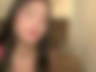 Live cam show with amber-willow - Petite on TeamSkeetLive