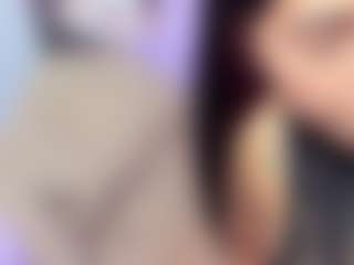 Live cam show with FlaviaSmith - Orgasm on Camming Site