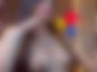 Live cam show with Lia-Queen - Thin on Uber Horny