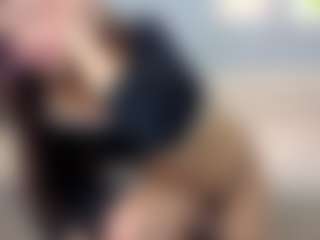 Live cam show with Lia-Queen - Facial on Pornisteam.com