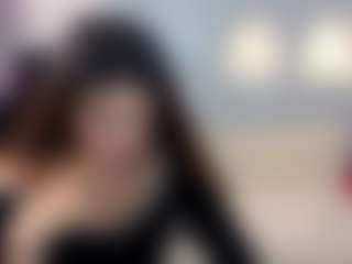Live cam show with Lia-Queen - Facial on Mixed Magazine Live