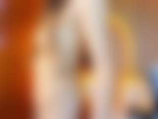 Live cam show with Lia-Queen - Thin on Camsoda