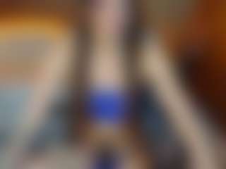 Live cam show with Lia-Queen - Facial on Camsoda