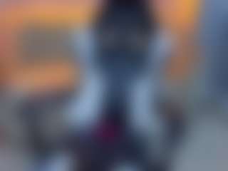 Live cam show with Lia-Queen - Thin on Soda Cam