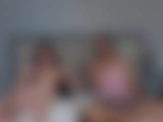 Live cam show with liindacherry - Lesbian on Hubzter Live
