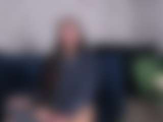 Live cam show with Lunaliaa - Tiny Tits on hrnylive.com