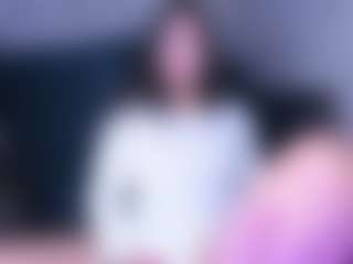 Live cam show with Lunaliaa - Facial on CamClone