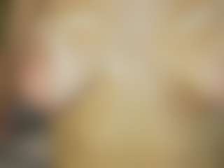 Live cam show with MariaMedow - Flashing on StripNow