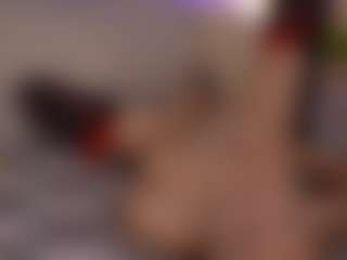 Live cam show with MariaMedow - Smoking on xfollow cams