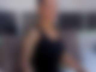 Live cam show with Natalia-Cruzz - Butt Plug on Camsoda