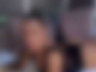 Live cam show with Natalia-Cruzz - Butt Plug on SxyPornLive
