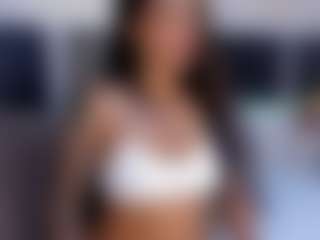 Live cam show with Natalia-Cruzz - Brown Hair on TeamSkeetLive