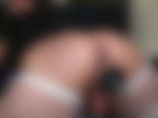 Live cam show with Nicky-gh - Facial Piercings on eurowanks.com