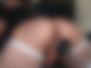 Live cam show with Nicky-gh - Ass Clapping on Stripli.com
