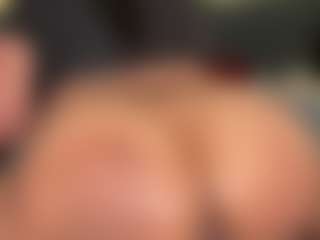 Live cam show with Nicky-gh - Mobile on Camsoda