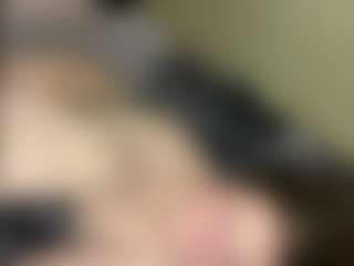 Live cam show with TynishaWilder - Blue Eyes on Gym Cam Girls