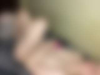 Live cam show with TynishaWilder - Solo on CamwithHer