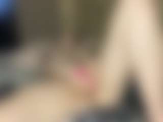 Live cam show with TynishaWilder - Solo on Camsoda