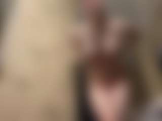 Live cam show with TynishaWilder - Average on Camsoda