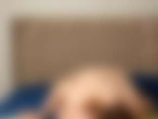 Live cam show with TynishaWilder - Flashing on Camsoda
