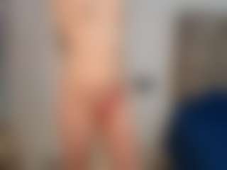 Live cam show with TynishaWilder - Erotic Dance on Dare Cams