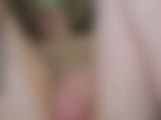 Live cam show with TynishaWilder - Average on studioflirtlive.com