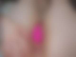Live cam show with TynishaWilder - Blue Eyes on Camsoda