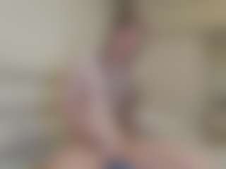 Live cam show with TynishaWilder - Fingering on StripNow