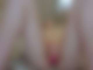 Spettacolo in cam dal vivo con TynishaWilder - Foot Fetish su Camsoda