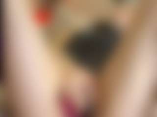 Live cam show with TynishaWilder - Teen (18+) on Camsoda