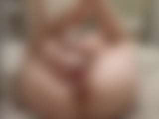 Live cam show with TynishaWilder - Anal Brown Hair on boobsie.com