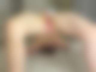 Live cam show with TynishaWilder - Public on CamwithHer