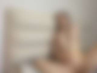 Live cam show with TynishaWilder - Shaved Pussy on sexylive.show