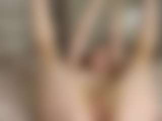 Live cam show with TynishaWilder - Athletic Teen (18+) on madthumbs