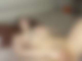 Live cam show with TynishaWilder - Spank Brown Hair on Camsoda