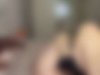 Live cam show with TynishaWilder - Skinny on Camsoda