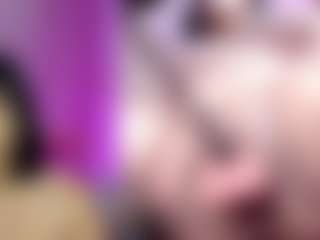 ZoeRhys's Live Sex Cam Show