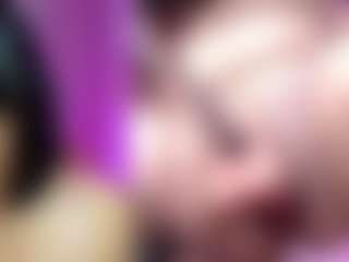 ZoeRhys's Live Sex Cam Show
