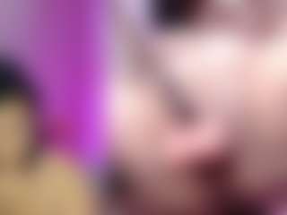 ZoeRhys's Live Sex Cam Show