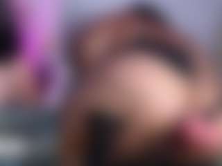 ZoeRhys's Live Sex Cam Show