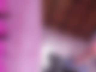 Live cam show with ZoeRhys - Petite on Camsoda