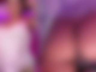 Live cam show with ZoeRhys - Freak on Camsoda