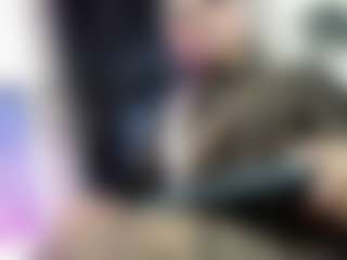 Live cam show with Alice-Yermanotta - Brown Eyes on Dolls Live