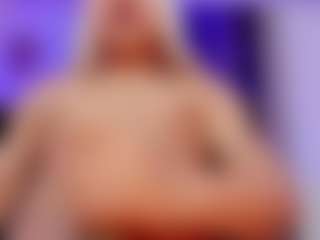 Live cam show with Alice-Yermanotta - Brown Eyes on Streamer API